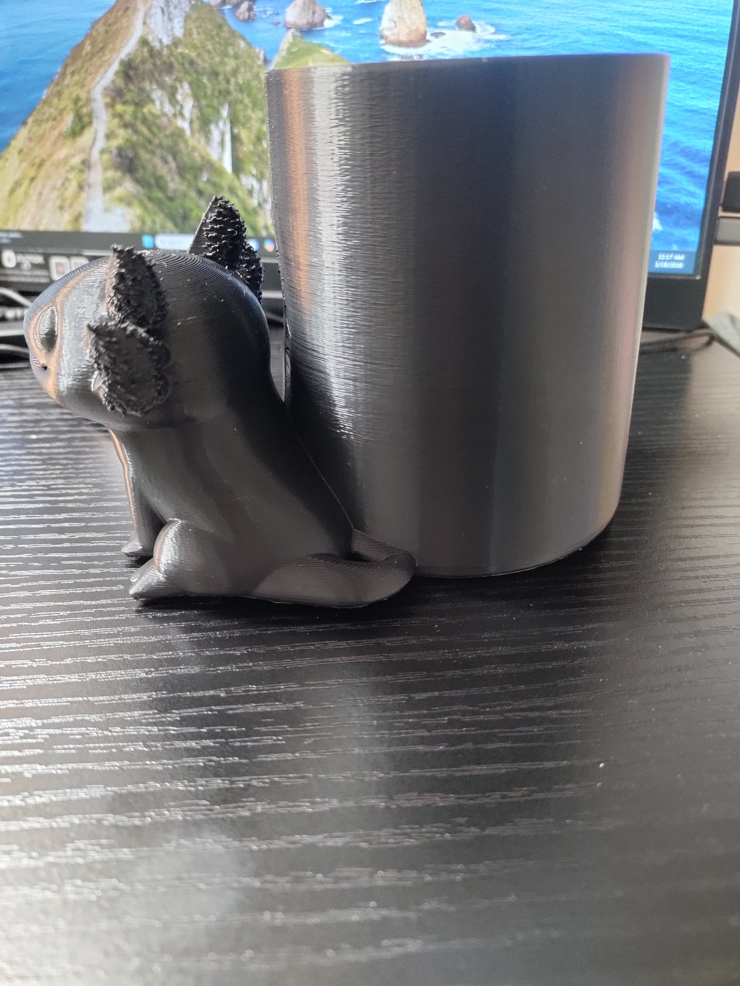 3D Printed Axolotl Pen & Pencil holder